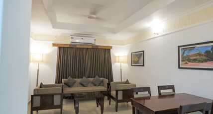 Contour Backwater Resort Room Type - Deluxe Suite