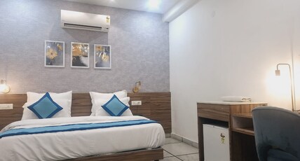 GALLIVANTO INN - ROHINI Room Type - Budget Double Room GALLIVANTO INN - ROHINI Room Type - Budget Double Room