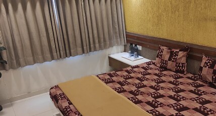Hotel Satkar Guest House Room Type - Ac Room