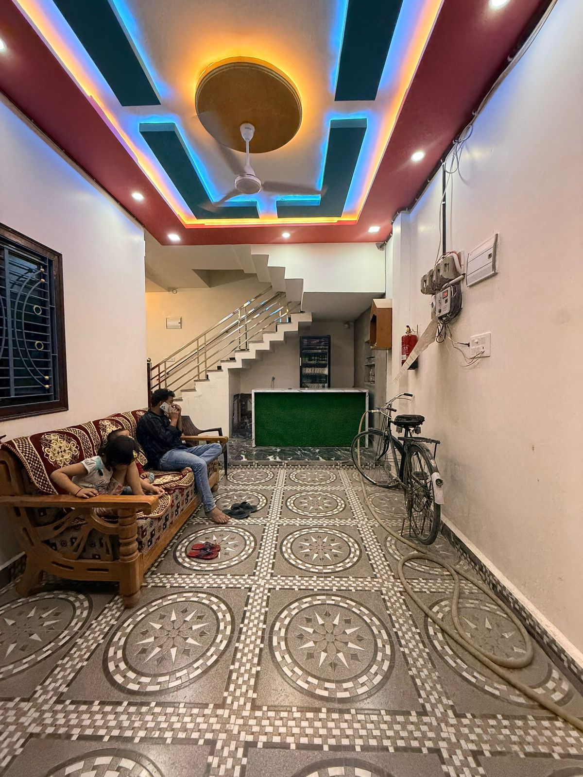 Keshav vatika palace/ just few meter from Ram Mandir Gate - Tap to explore photos