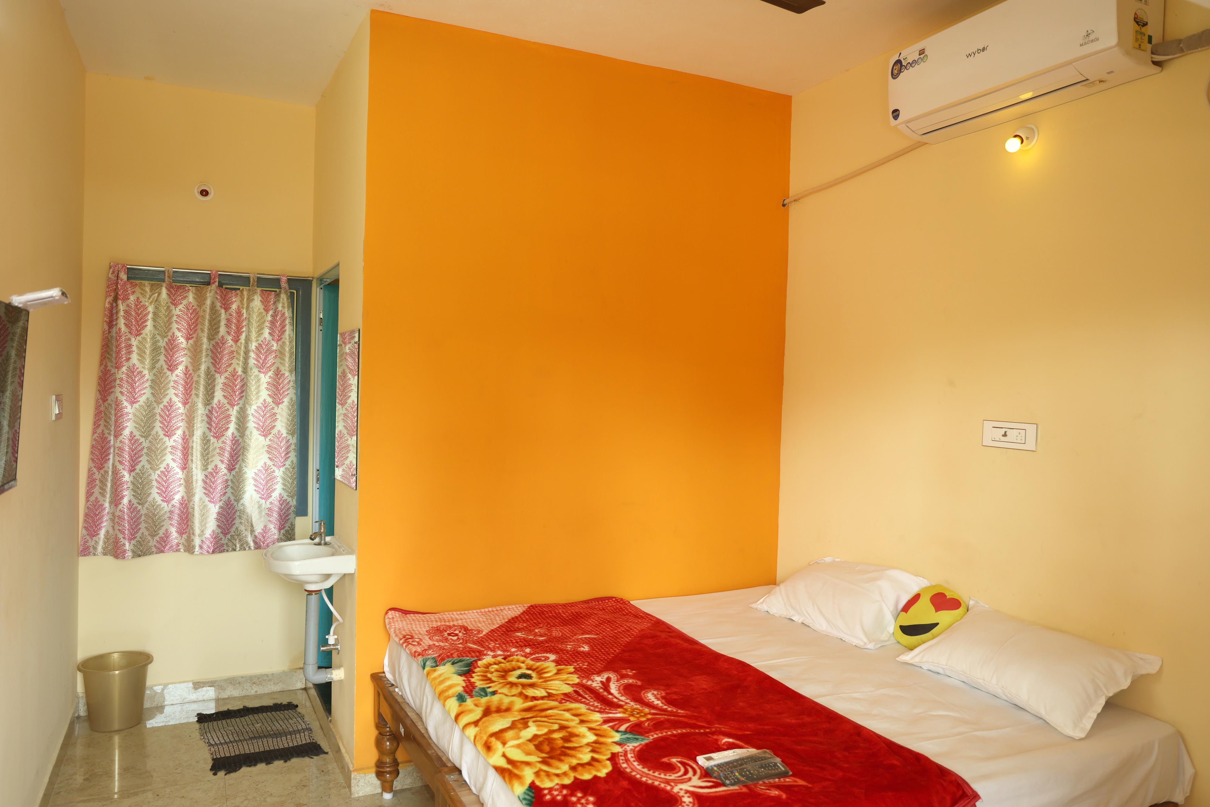Jayasakthi Inn - Tap to explore photos