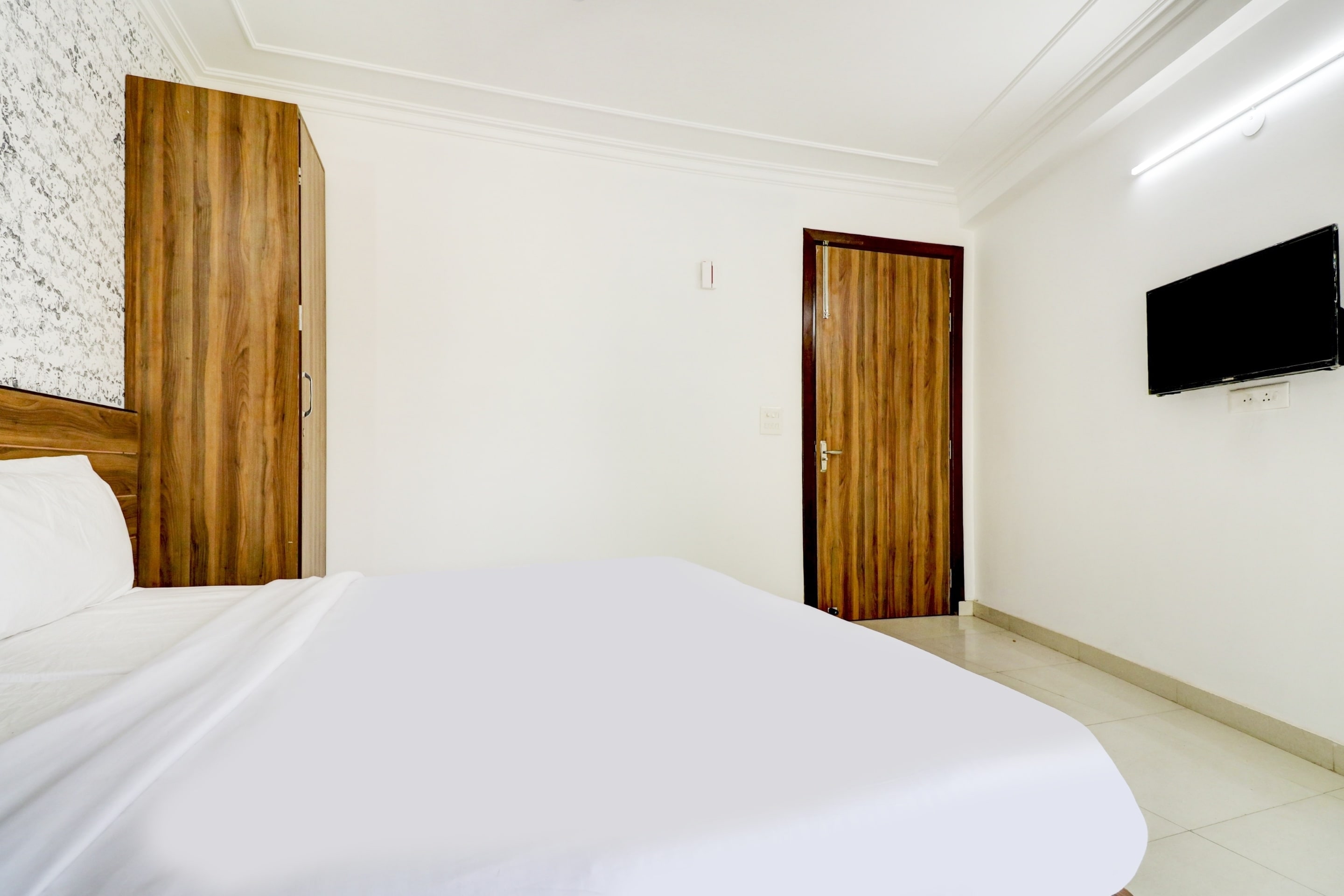 Hotel O star key residency - Tap to explore photos