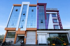 Address of Hotel Royal Castle