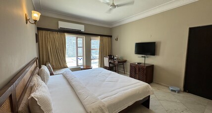Kings Abode - Luxuria Ranakpur by Moustache Room Type - Premium Family Room with Plunge Pool Kings Abode - Luxuria Ranakpur by Moustache Room Type - Premium Family Room with Plunge Pool