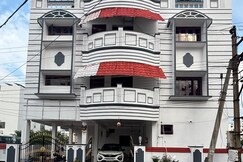 Sudha Grand Guestinn