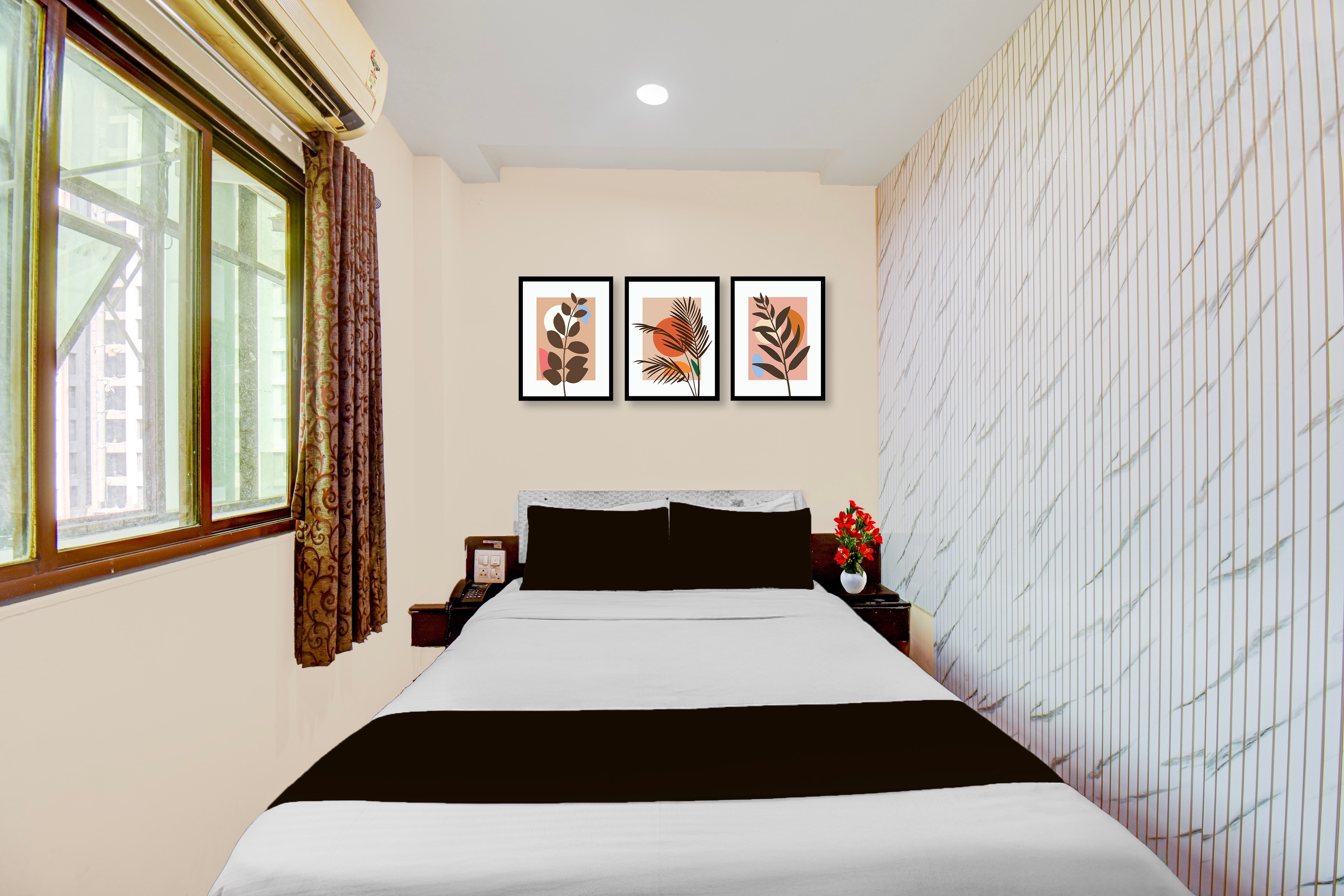 Super Collection O Chikhali Formerly Hotel New Pune - Tap to explore photos