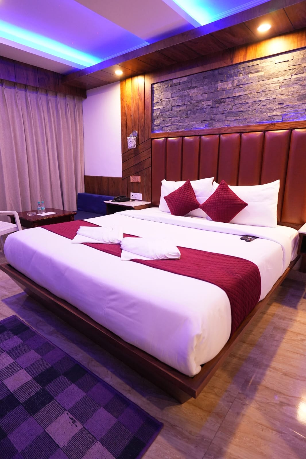 Hotel Monal-5 Min Drive From Mall Road. - Tap to explore photos