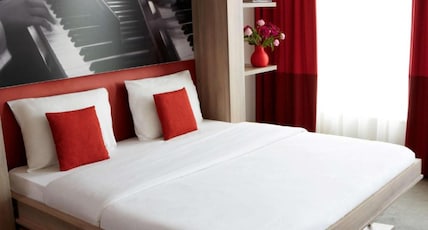 ibis Zurich Messe-Airport Room Type - Room with 1 double bed 63x79 inches 160x200 cm, new sleep easy concept ibis Zurich Messe-Airport Room Type - Room with 1 double bed 63x79 inches 160x200 cm, new sleep easy concept