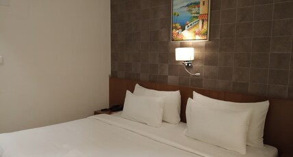 Sai Regency Room Type - Executive Non AC Room