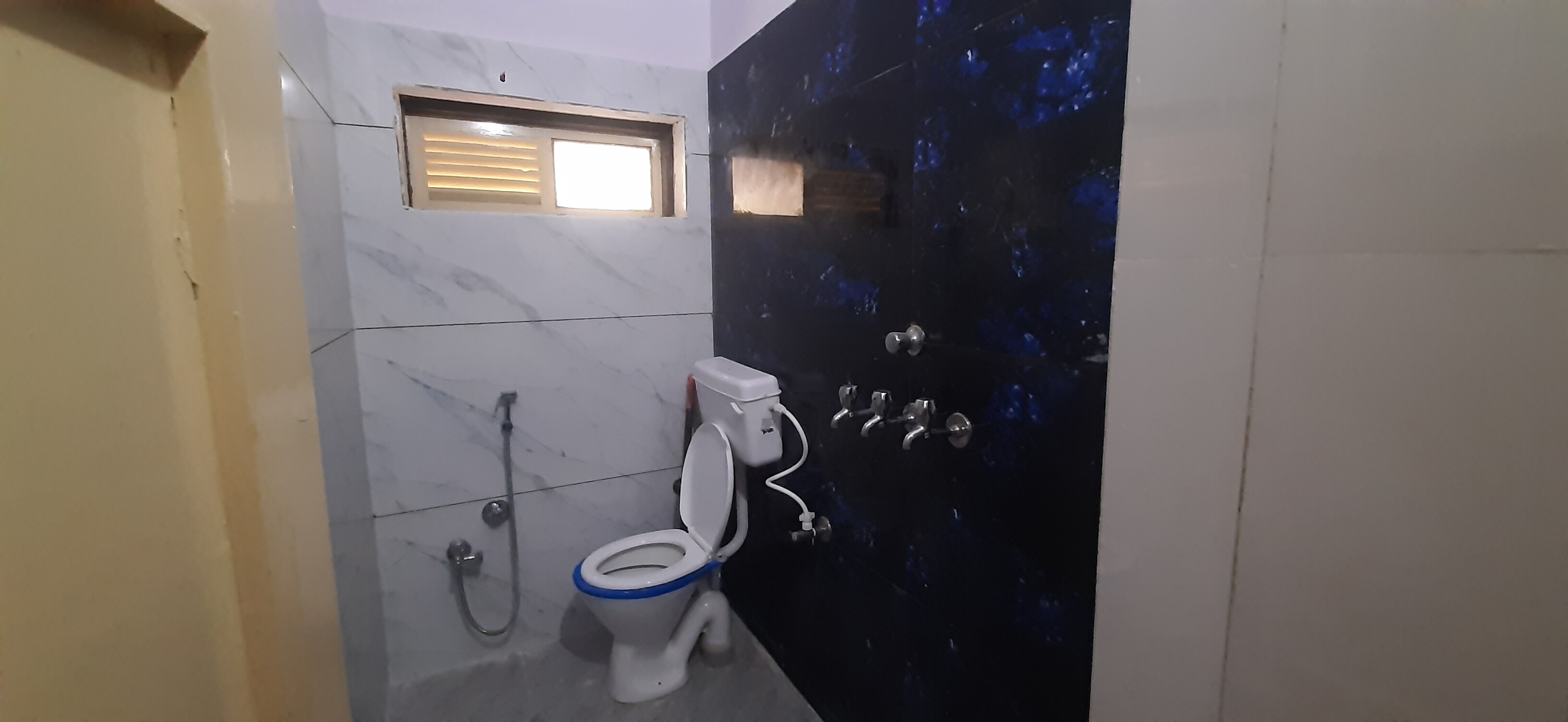 NAV Home Stay Ujjain - Tap to explore photos