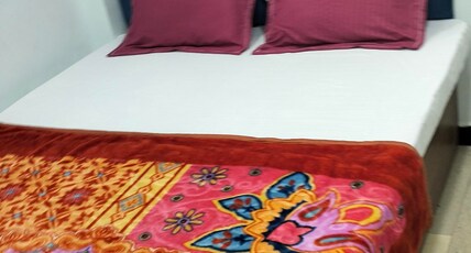 Shubham Guest House Room Type - Room No.105