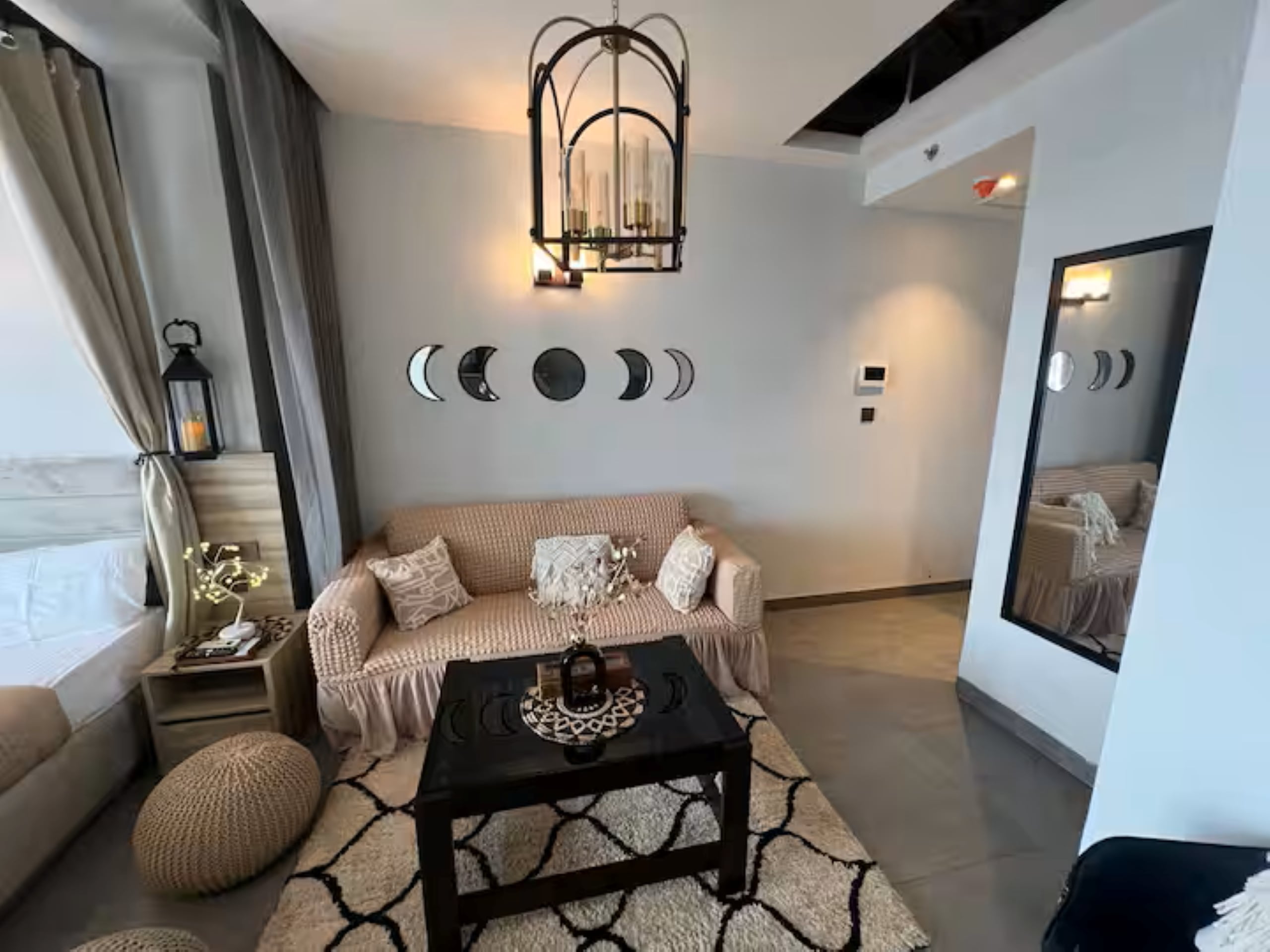 Boholuxe - Tap to explore photos
