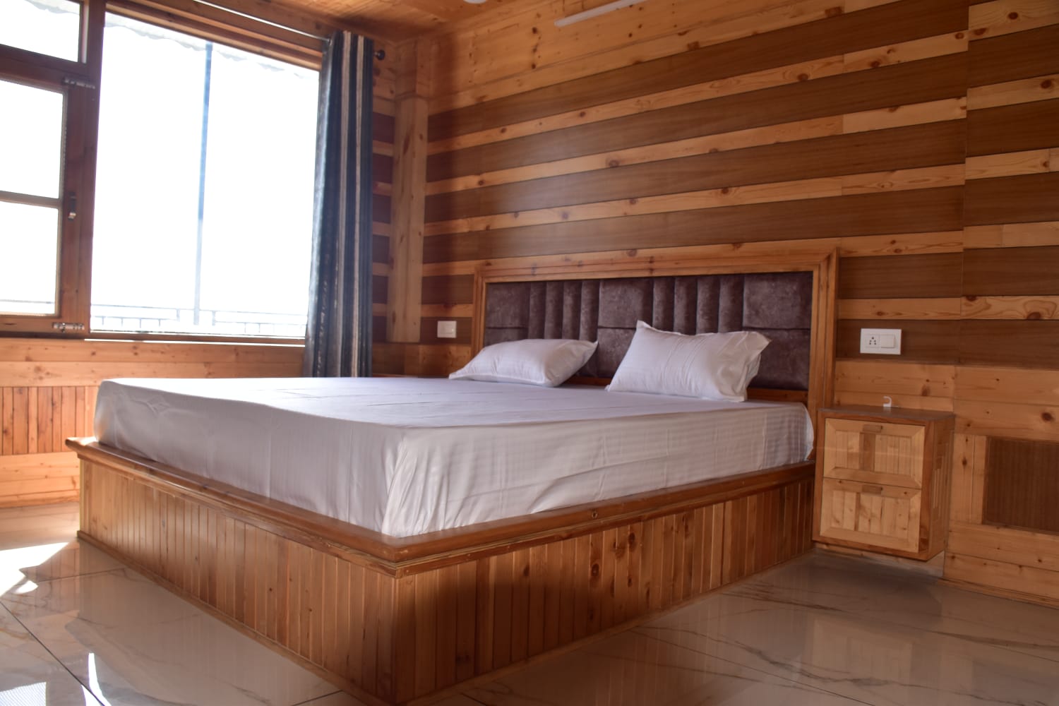 Serenity Home Stay - Tap to explore photos