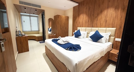 Hotel Regal Crest Room Type - Super Deluxe Room Hotel Regal Crest Room Type - Super Deluxe Room