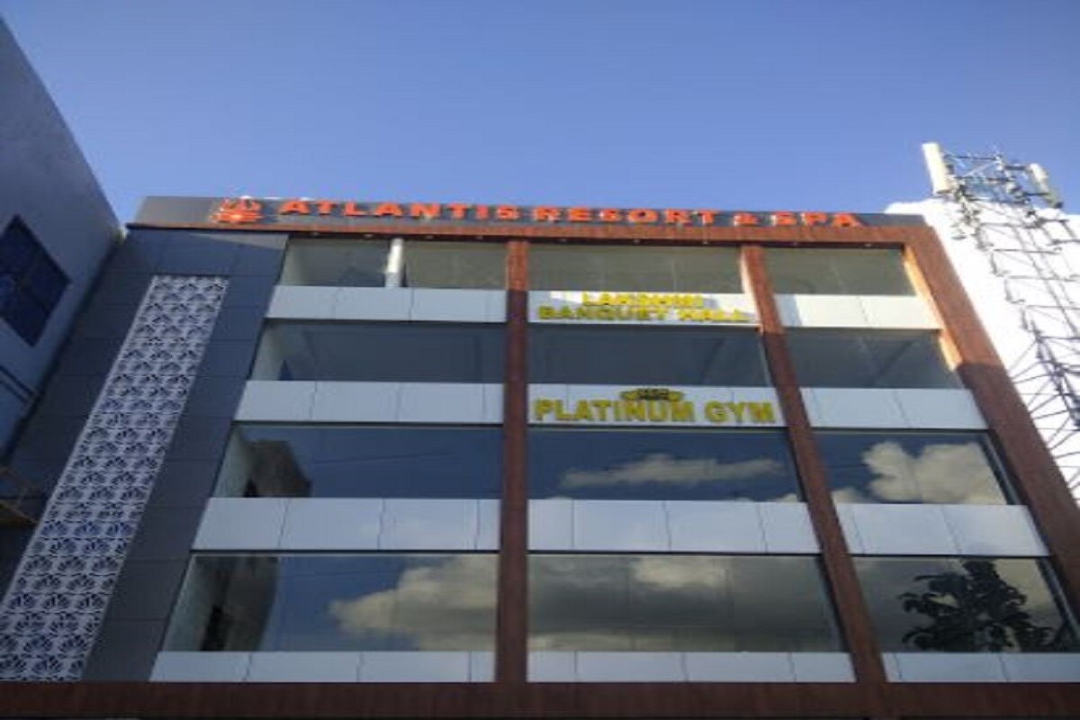 ATLANTIS HOTEL - Tap to explore photos