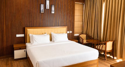 ROYALE BY HONEYCOMB Room Type - Nectar Room with Mountain View ROYALE BY HONEYCOMB Room Type - Nectar Room with Mountain View