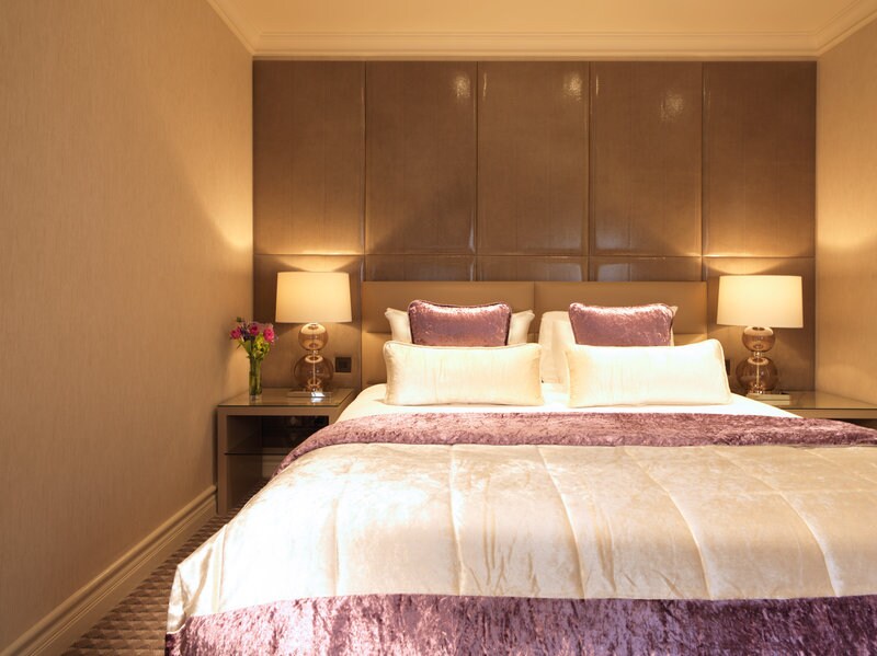 Radisson Blu Hotel, London Bond Street - Tap to explore photos