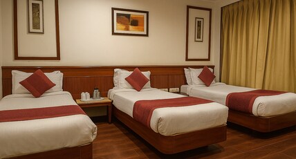 Hotel Niky international Room Type - Deluxe Twin Bed Room