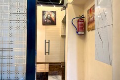 Vaidik Aashray 800m from the temple/Ghat