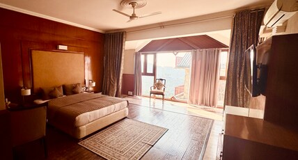 Dunn perk Manor Room Type - Executive Room