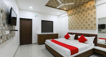 Hotel Royal Inn Room Type - Deluxe Room