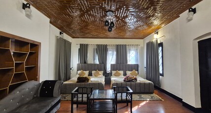 JUBLEE GUEST HOUSE Room Type - Deluxe room