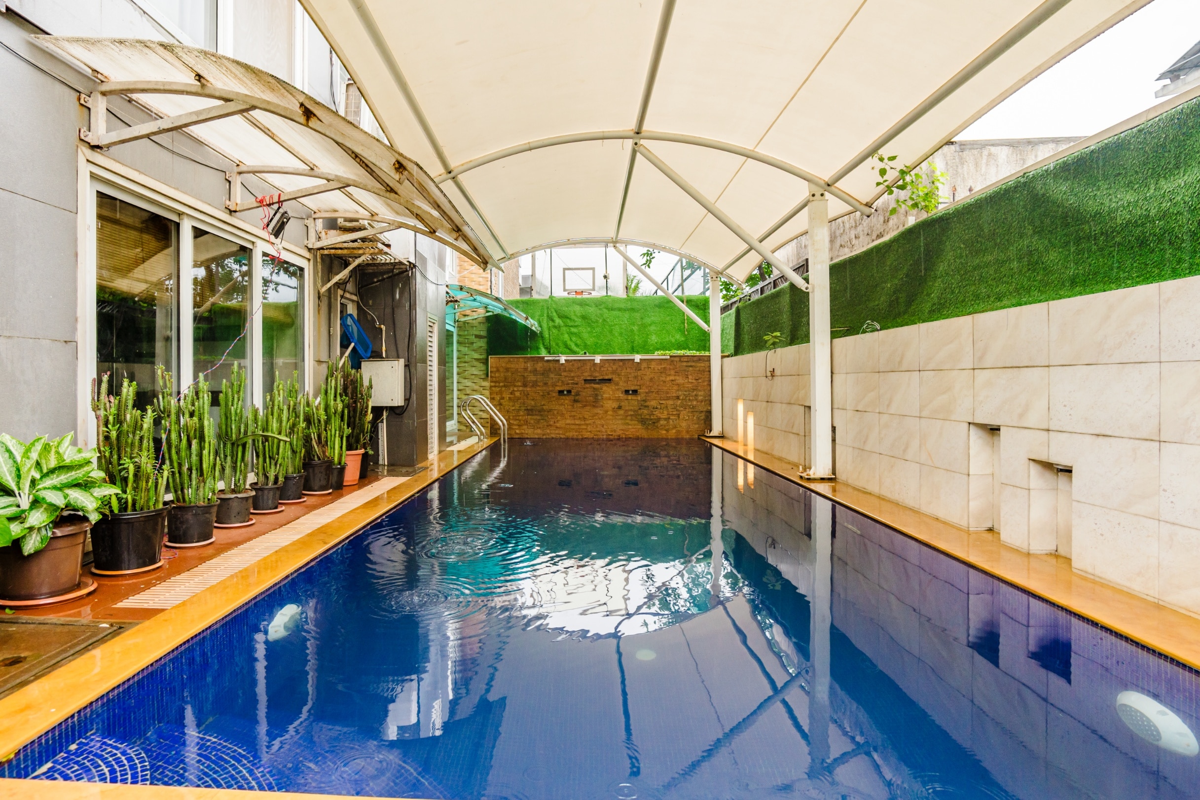 Alaya Stays Moonstone Meadows 1 Suite Room With Shared Pool - Tap to explore photos