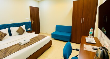 Hotel Mura Indore Room Type - Deluxe Room
