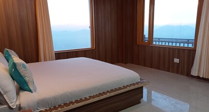 hotel himalaya view Room Type - premium room with balcony and himalayan view