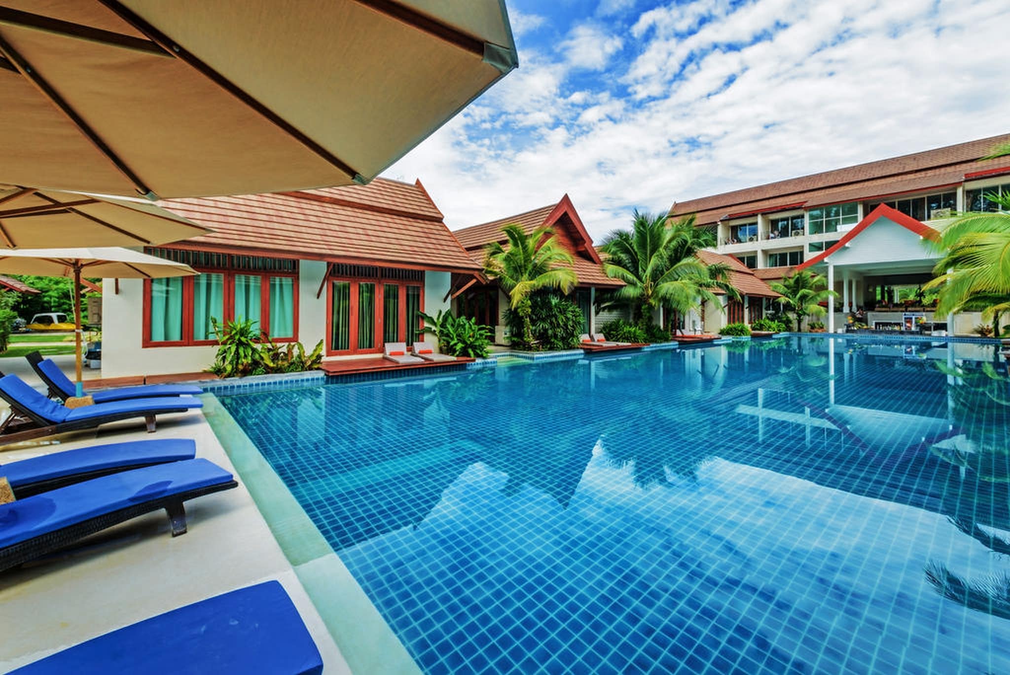 L'esprit de Naiyang Resort - Tap to explore photos