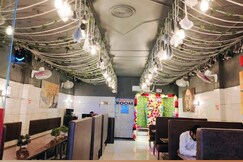 Chobisi Hotel, Meham