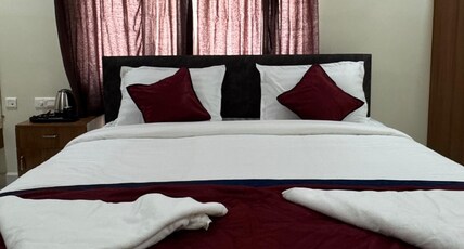 Coozy Stay Room Type - Deluxe