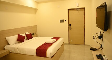 Hotel Siya Grand Room Type - Suite Room
