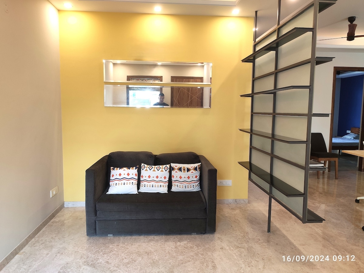 Luxury Room 3 with Ensuite in Sec 34D Chandigarh - Tap to explore photos