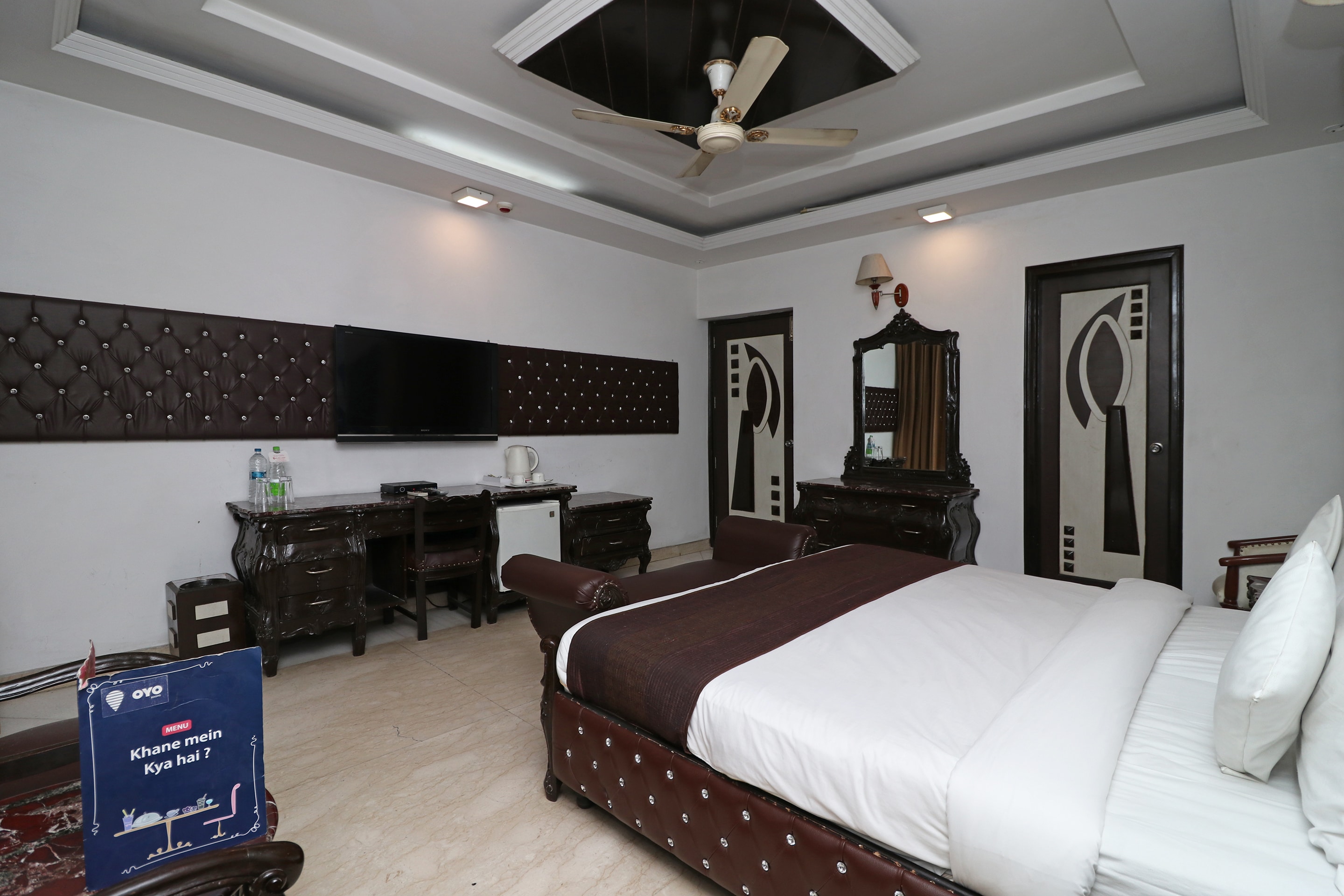 Hotel Baljeet Lodge - Tap to explore photos