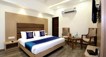 Hotel Hashtag Room Type - Deluxe Room