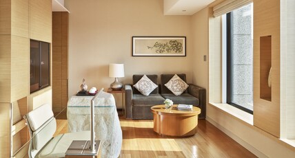 InterContinental Hotel Osaka Room Type - 1 Bedroom Suite Club Lounge Access City View
