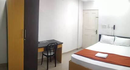 GREEN LINE RESIDENCY Room Type - AC Deluxe Double Room