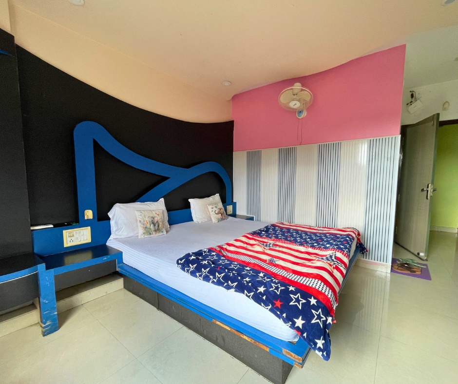 HOTEL SEEMA PLAZA - Tap to explore photos