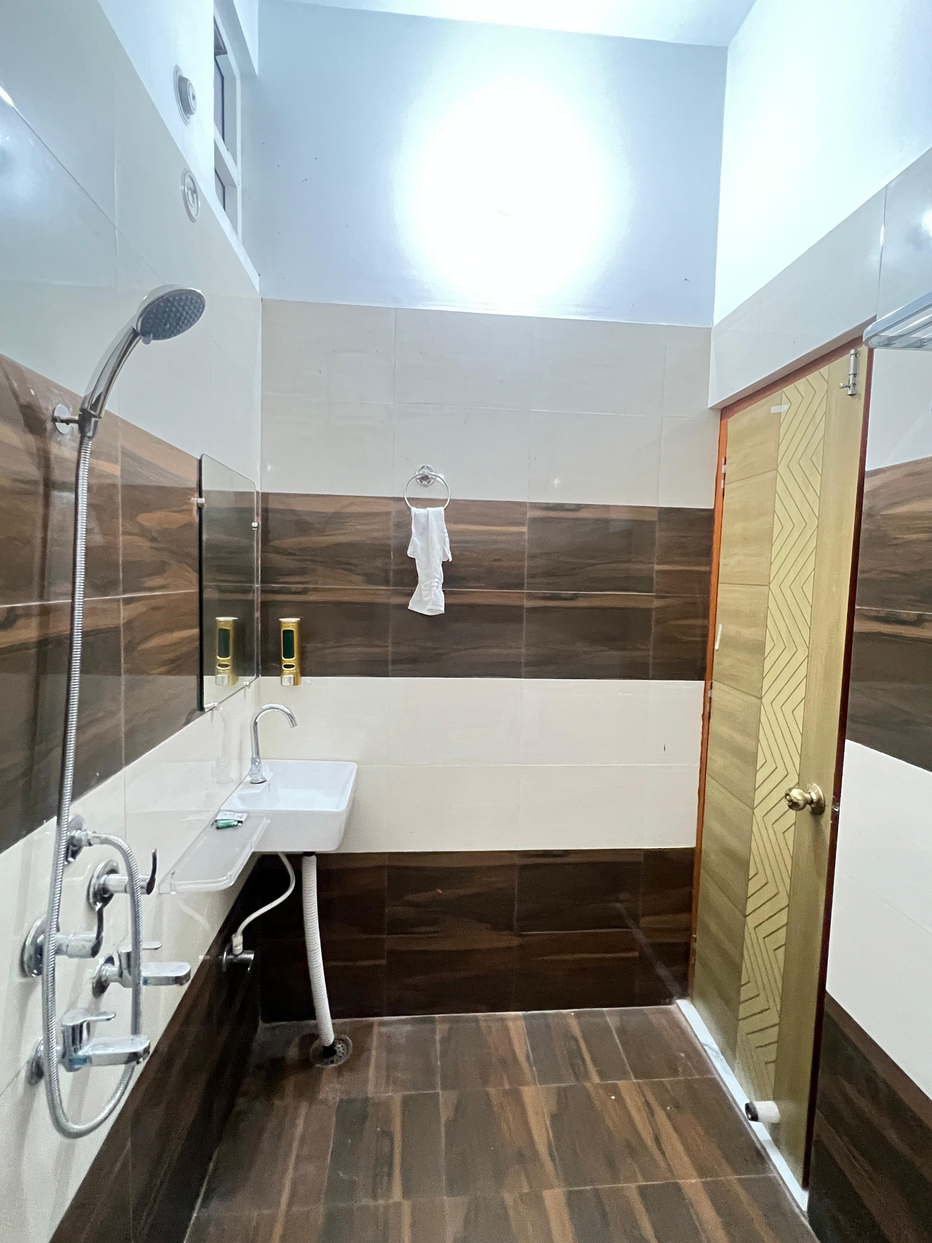 Shriji Sadan Ayodhya - Tap to explore photos