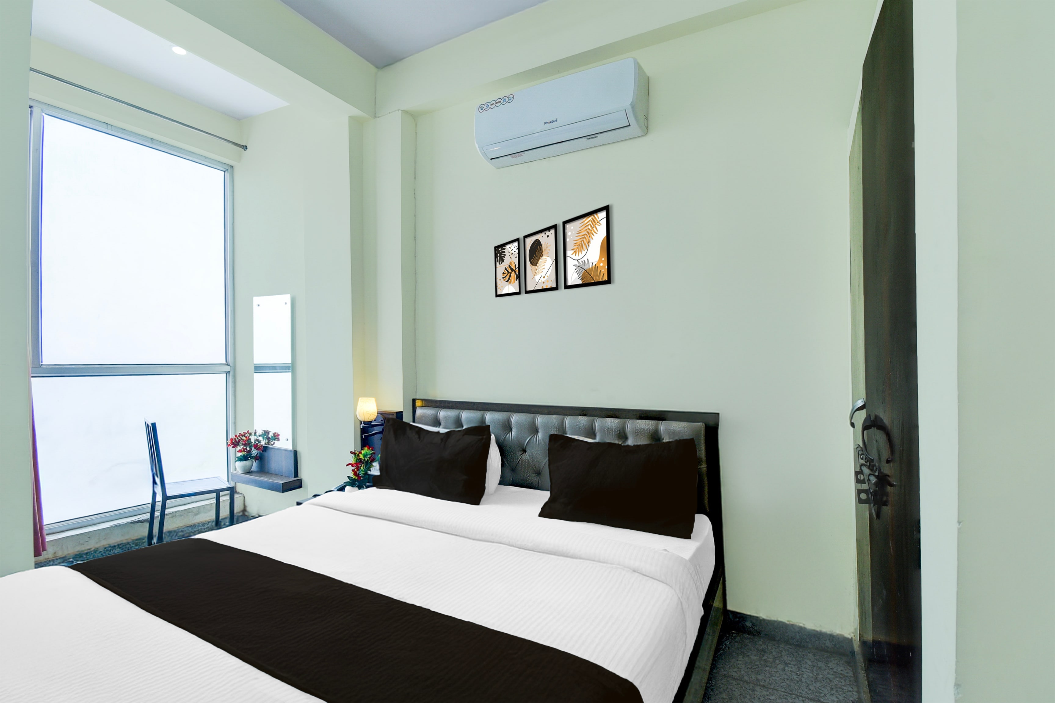 Collection O Sunder Nagar Golvyas Formerly Hotel Vanshil - Tap to explore photos