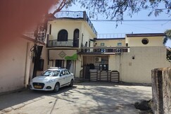 Adventure Home Stay Unit 2