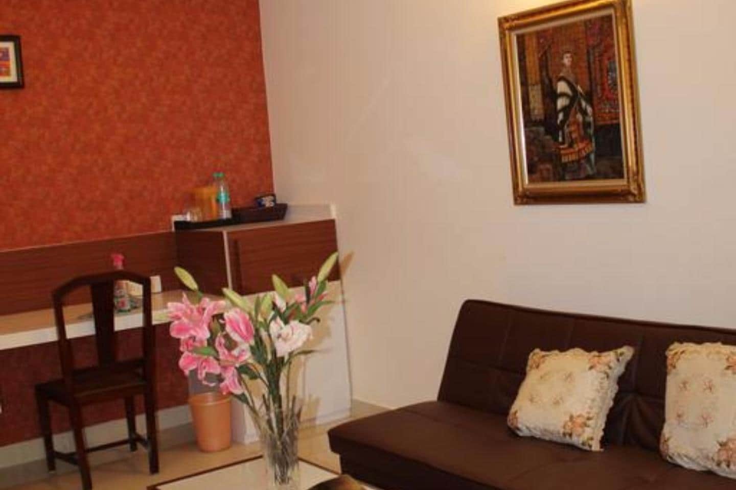 Terrace Gardens Guest House - Tap to explore photos