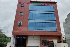Divine Glory Hotel