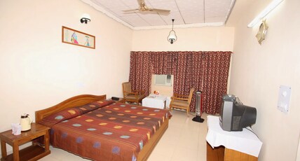 Hotel lravati, Chamba (HPTDC) Room Type - Double Bed Room Super Deluxe AC with balcony