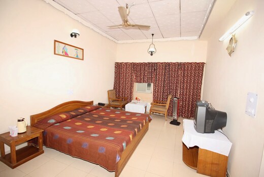 Hotel lravati, Chamba (HPTDC)