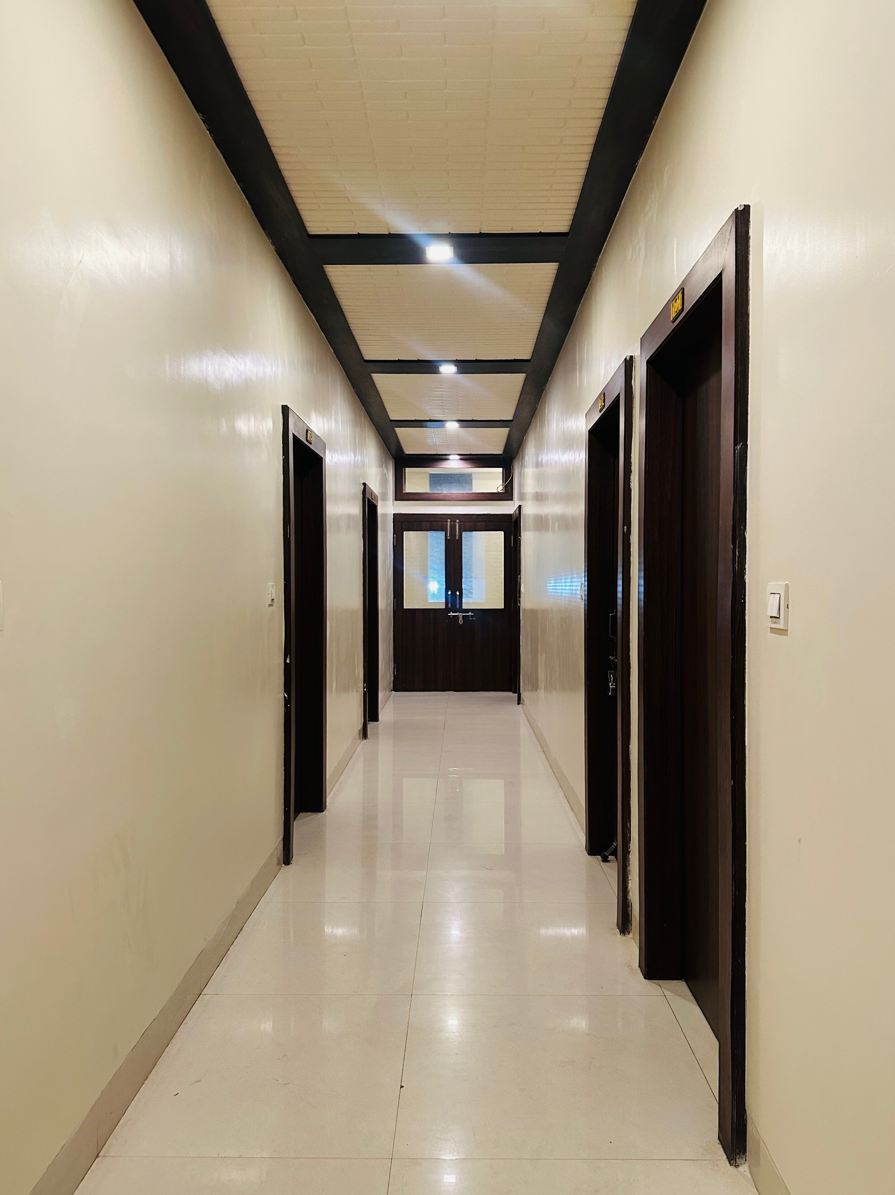 Hotel Agroha - Tap to explore photos