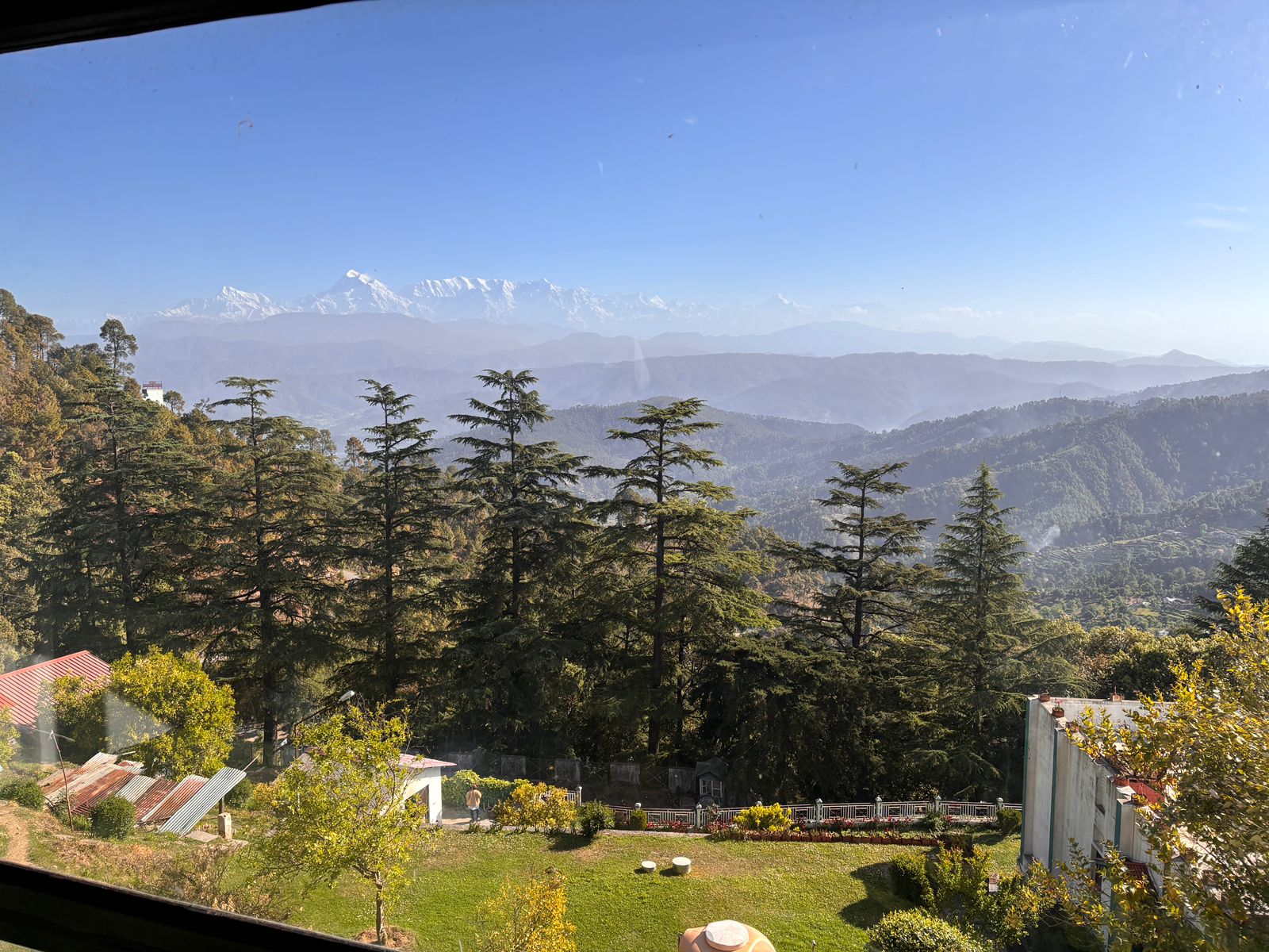 Hotel Jeetu - Tap to explore photos