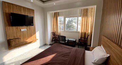 Nona Shona Chill Point Stay Room Type - Luxury Balcony Room 5 | Nona Shona Chill Point