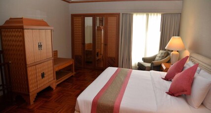 Rama Gardens Hotel Bangkok Room Type - Junior suite Rama Gardens Hotel Bangkok Room Type - Junior suite